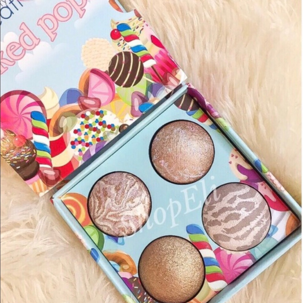 Baked pops highlight makeup